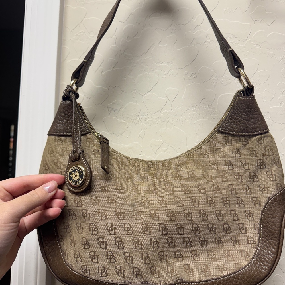 Dooney bourke cross body bag